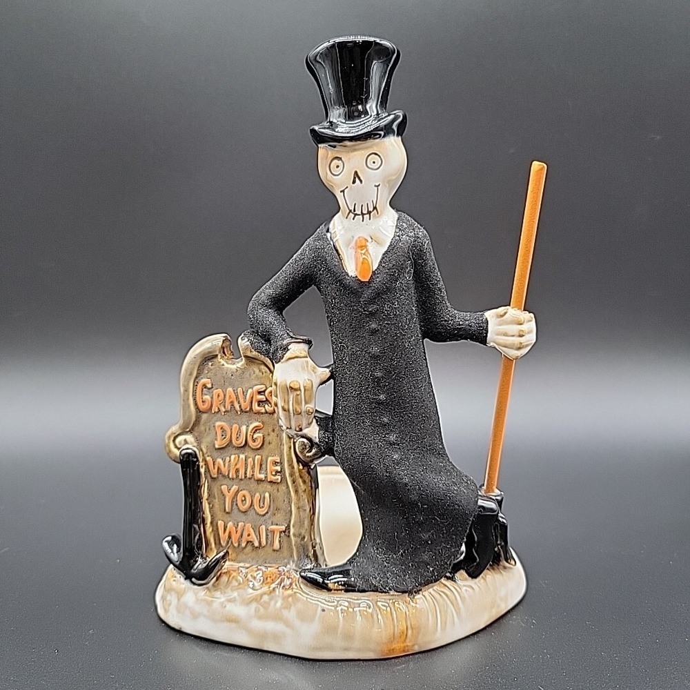 Boney Bunch Graves Dug For You Skeleton Halloween Yankee Candle Votive Holder #2